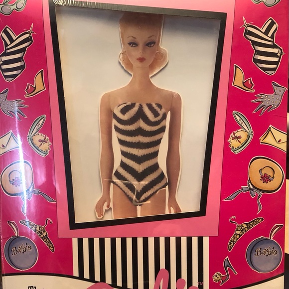 Barbie Paper Doll - Picture 1 of 2